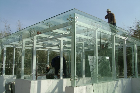 西安玻璃雨棚施工